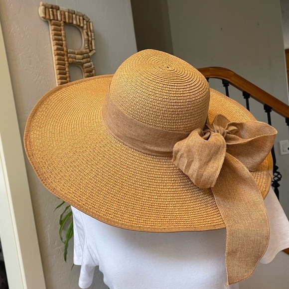 Summer Sun Hats with 100% Grass Size: Medium - Picture 2 of 8